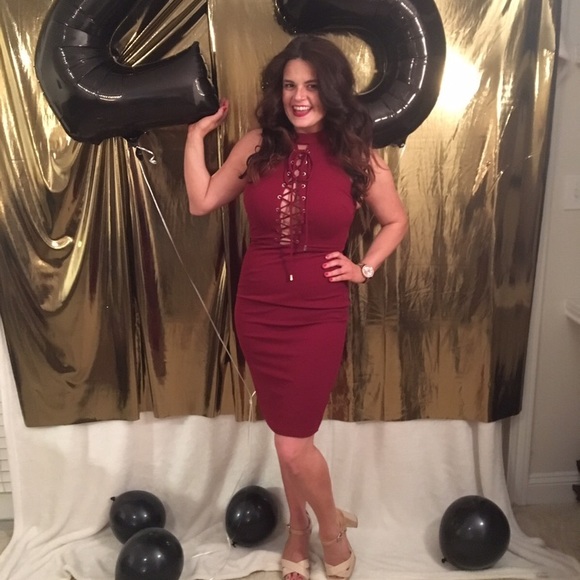 HOLD YOU TIGHT WINE RED LACE-UP BODYCON DRESS - Picture 4 of 4